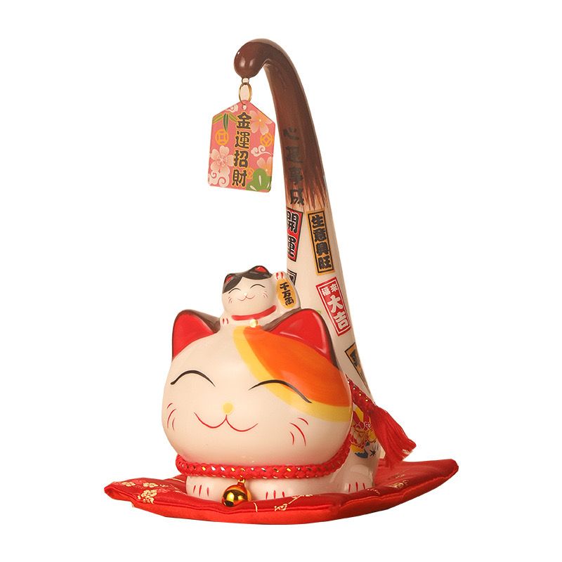 Mèo Đuôi Dài May Mắn