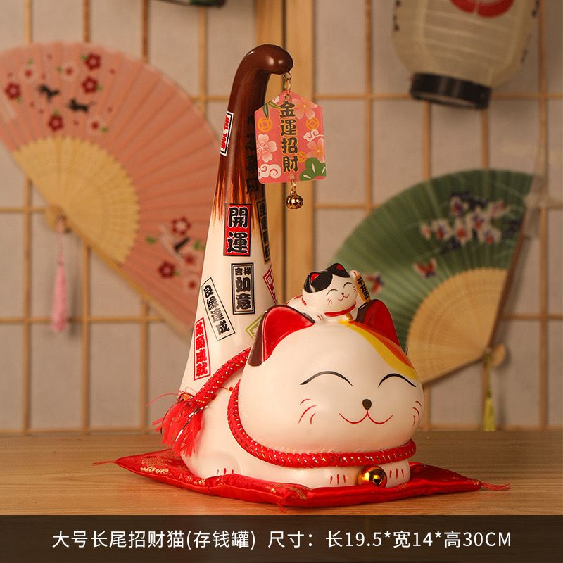 Mèo Đuôi Dài May Mắn
