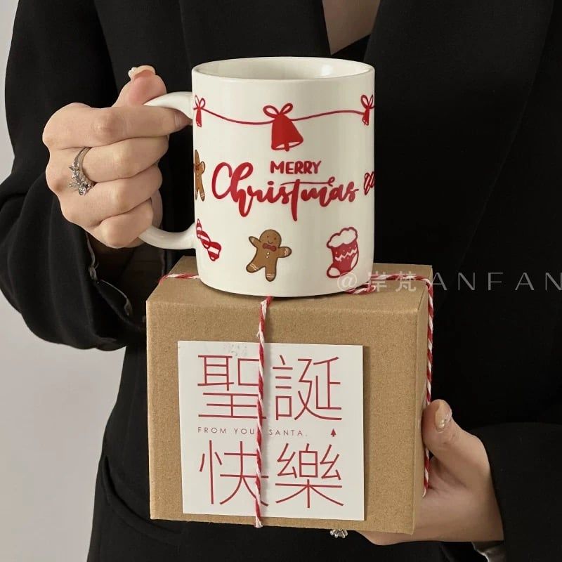 Cốc Tất Và Bánh Gừng Xmas