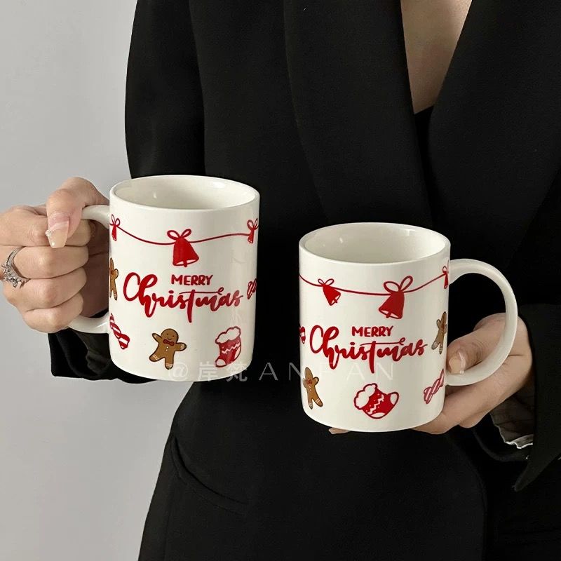 Cốc Tất Và Bánh Gừng Xmas