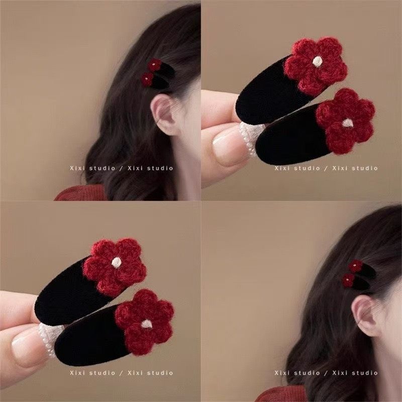 Kẹp Tóc Hoa Nhỏ Màu Đỏ