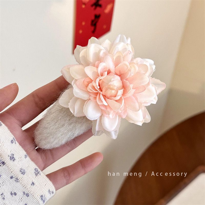 Kẹp Tóc Len Hoa Hồng