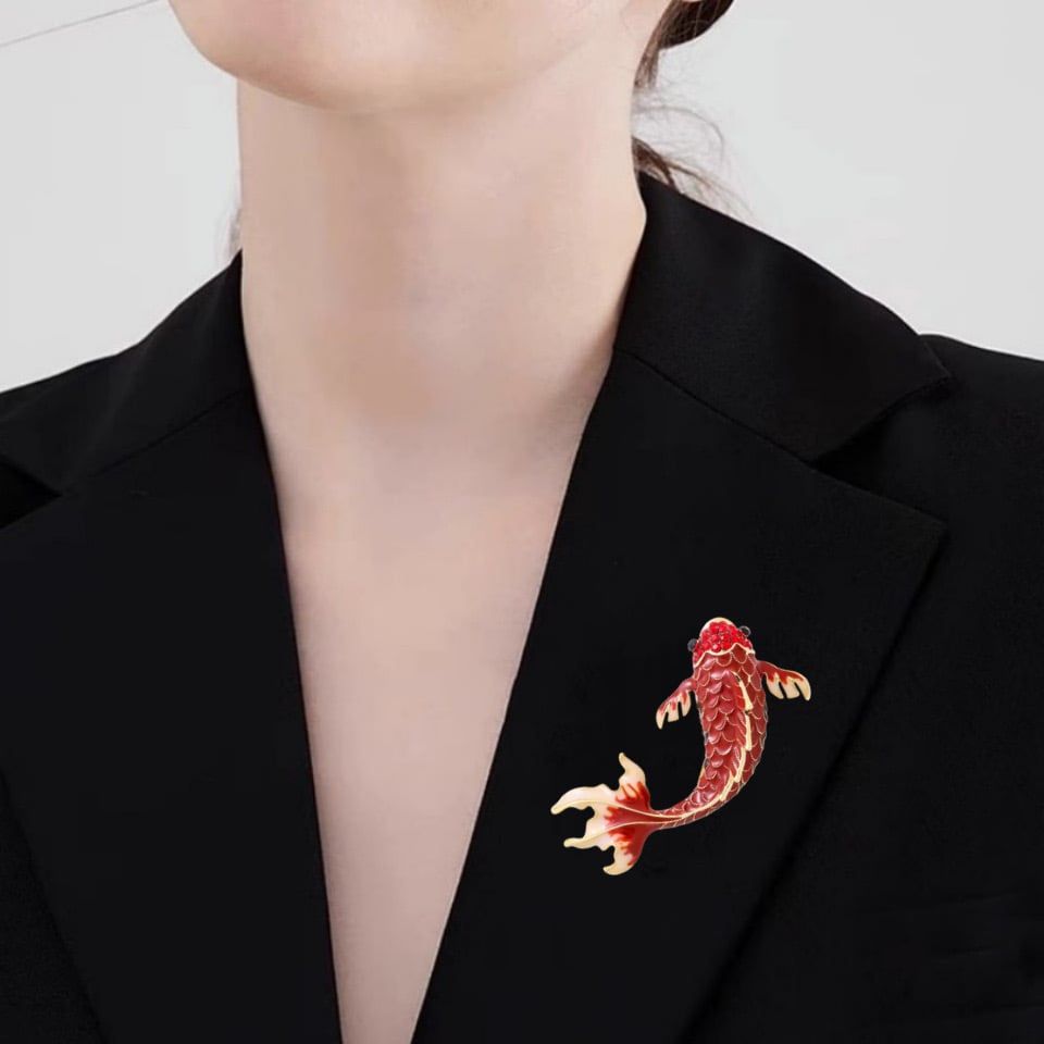 Cài Áo Cá Chép Đỏ