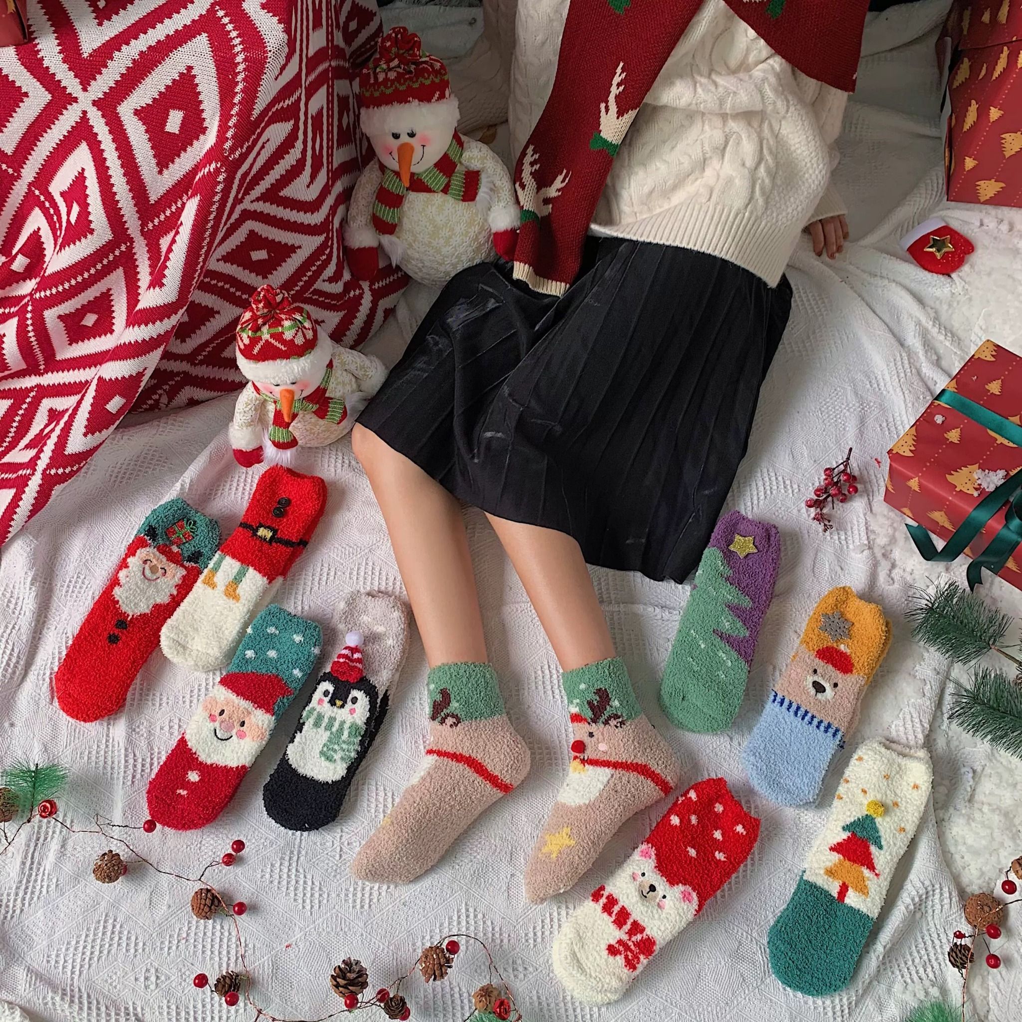 Set 3 Tất Nhung San Hô Christmas