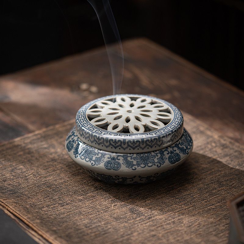 Lư Hương Trắng Xanh