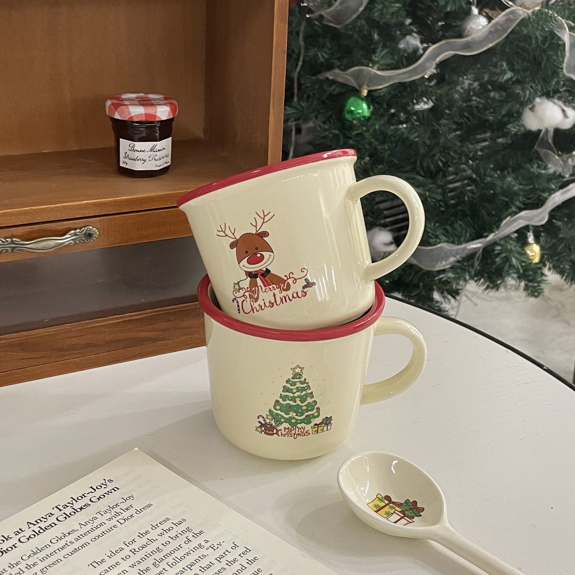 Cốc Viền Đỏ Merry Christmas