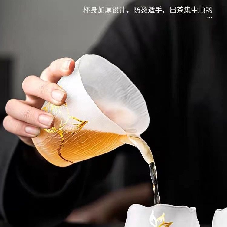Bộ Trà Cụ Sen Vẽ Tay