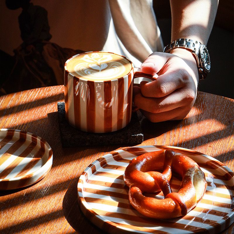 Bộ Cốc, Đĩa Màu Caramel