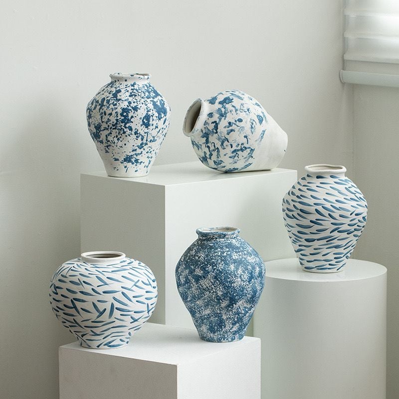 Bình Hoa Vẽ Tay Phong Cách Wabi-Sabi Thời Trung Cổ