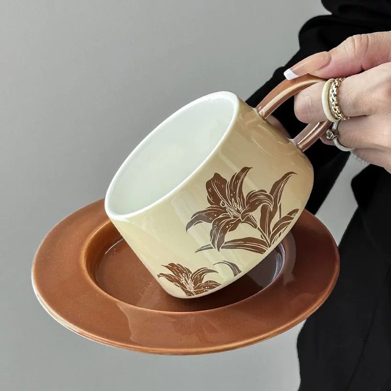 Set Tách Hoa Huệ Màu Cafe