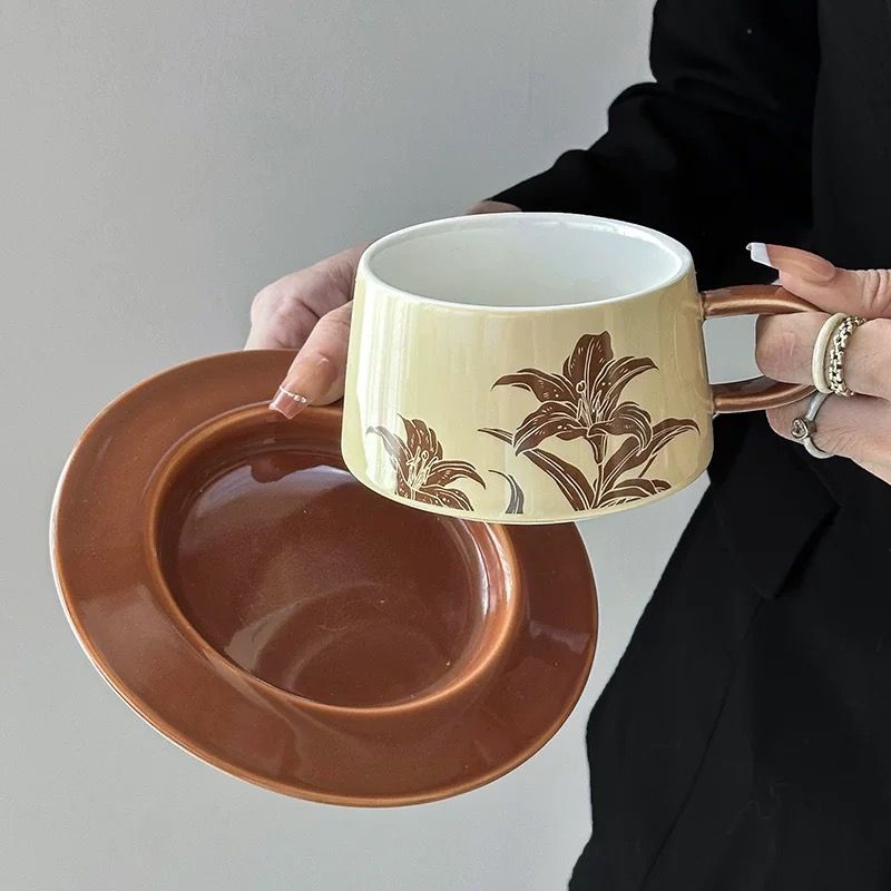 Set Tách Hoa Huệ Màu Cafe