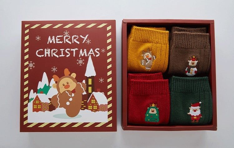 Set 4 Tất Len Xmas Kèm Thiệp