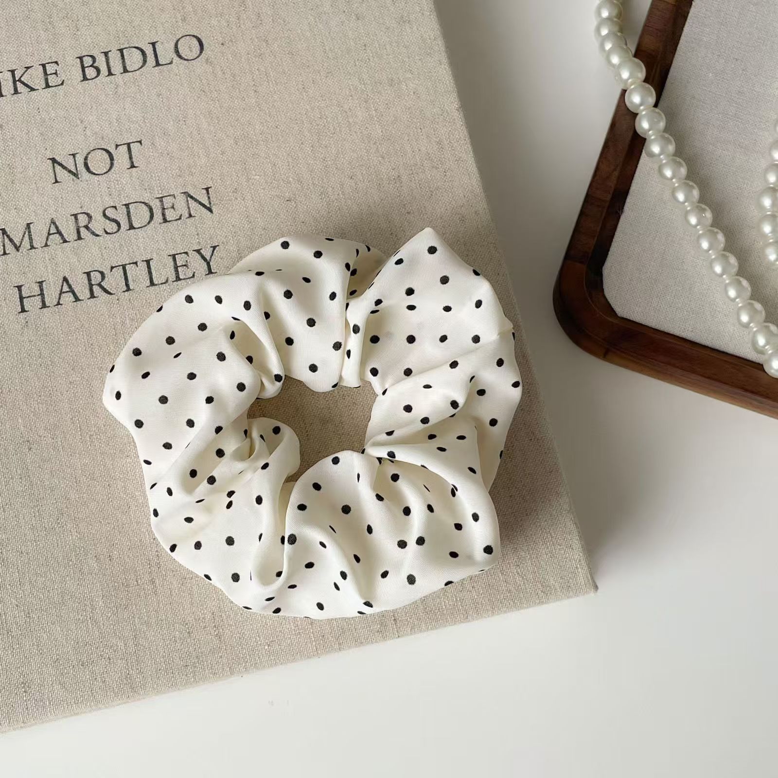 Dây Buộc Tóc Girly Chấm Bi