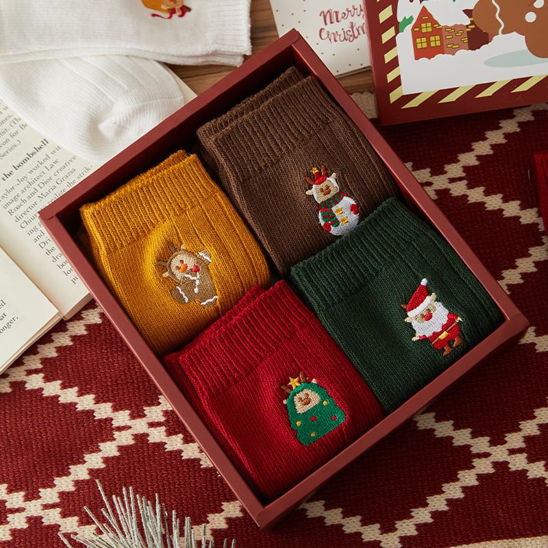 Set 4 Tất Len Xmas Kèm Thiệp