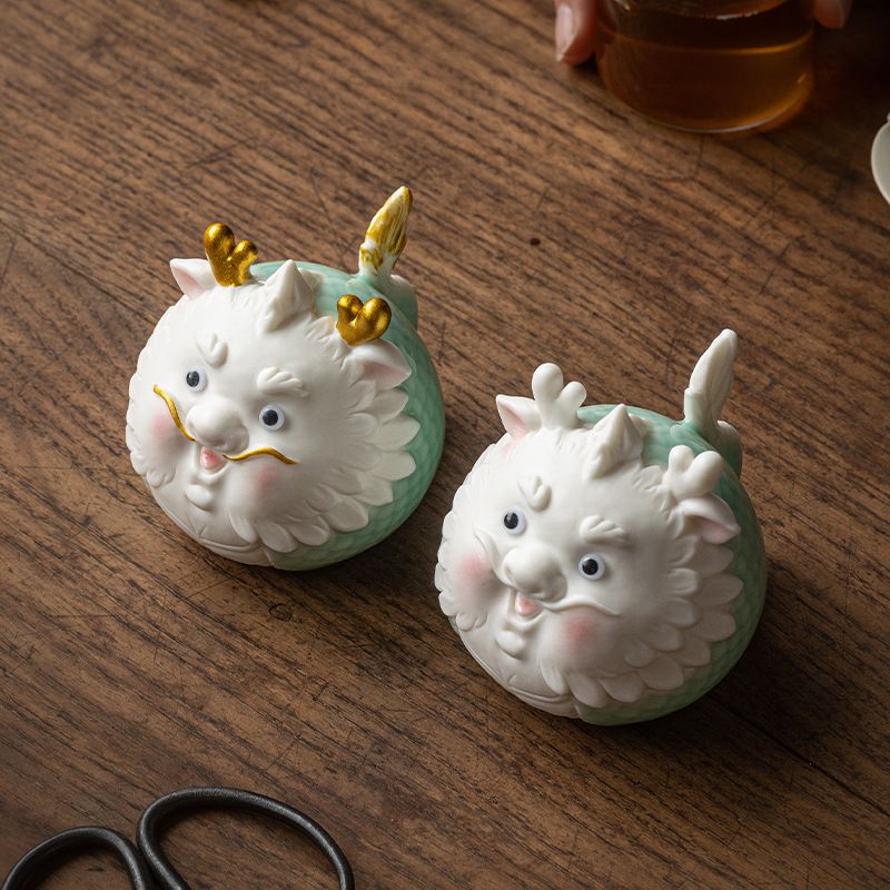Tượng Rồng Ú Râu Vàng