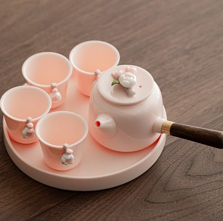 Bộ Ấm Trà Hoa Chạm Nổi