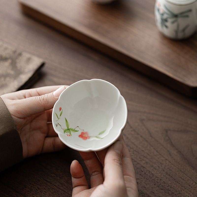 Tách Trà Nhánh Hoa Nhỏ