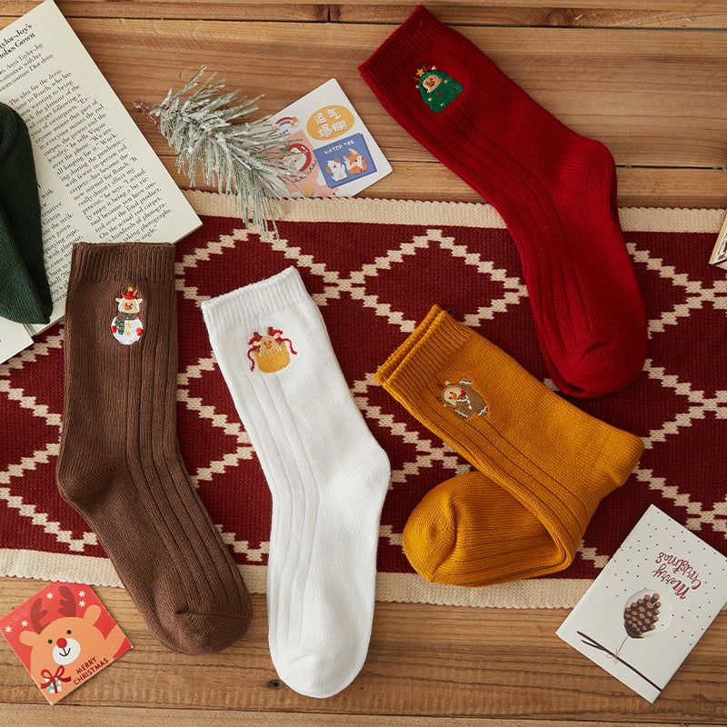 Set 4 Tất Len Xmas Kèm Thiệp