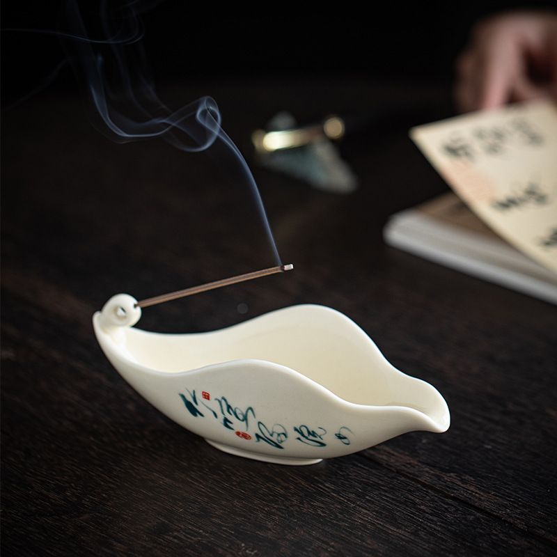 Đốt Trầm Thuận Buồm Xuôi Gió
