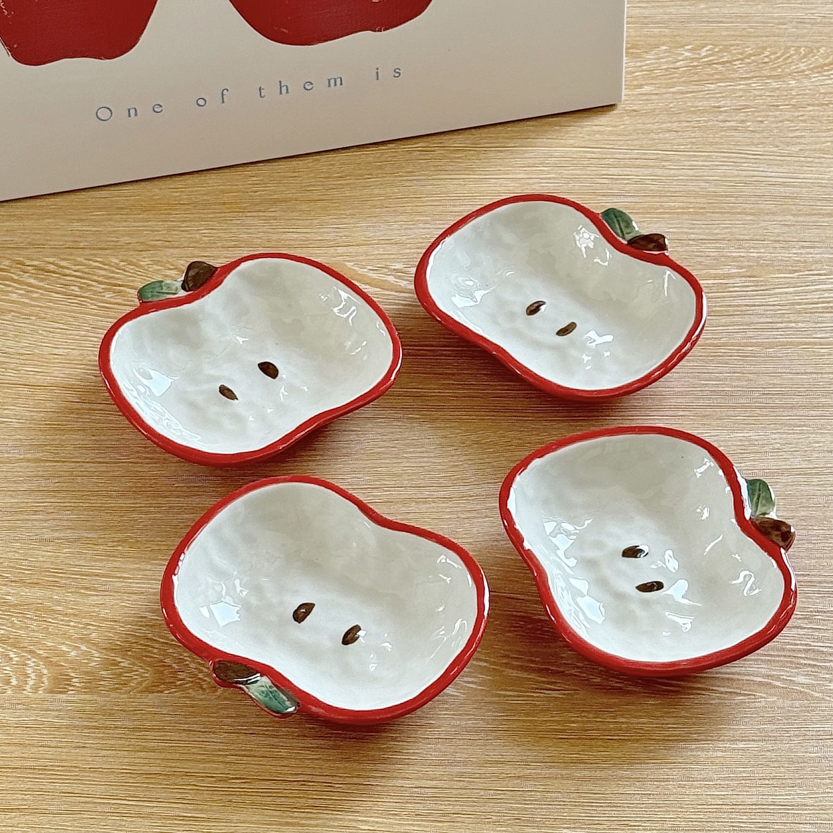 Bát Đĩa Trái Táo Hoạt Hình