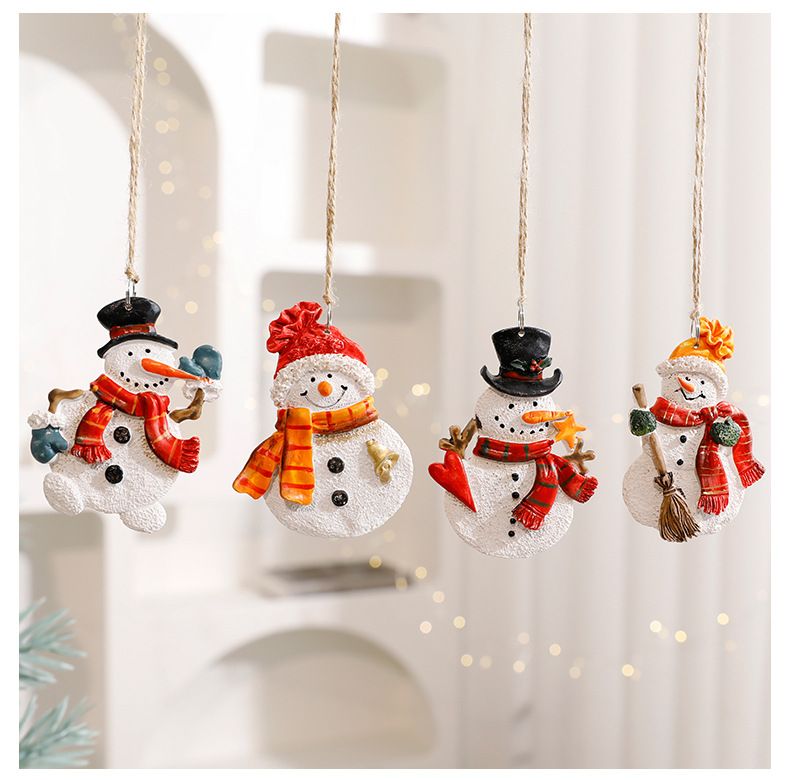 Tag Gốm Người Tuyết, Santa