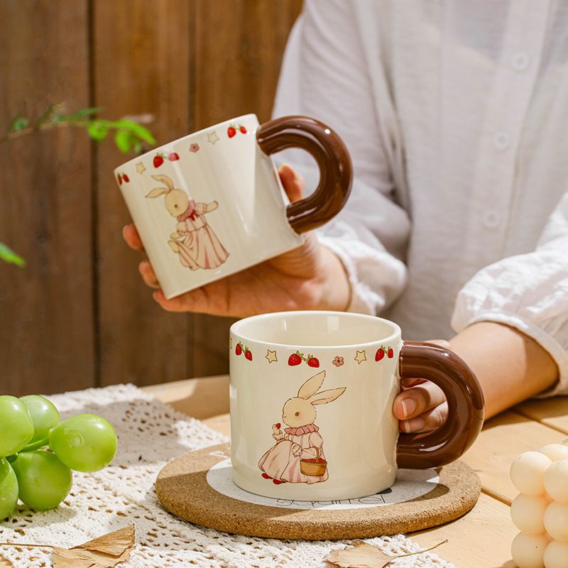 Cốc Thỏ Múa