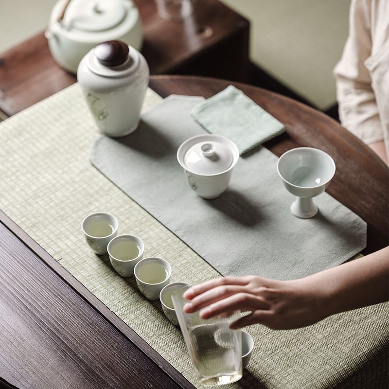 Tách Men Ngọc Phi Điệp
