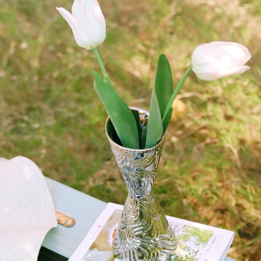 Bình Hoa Bạc Khắc Nổi
