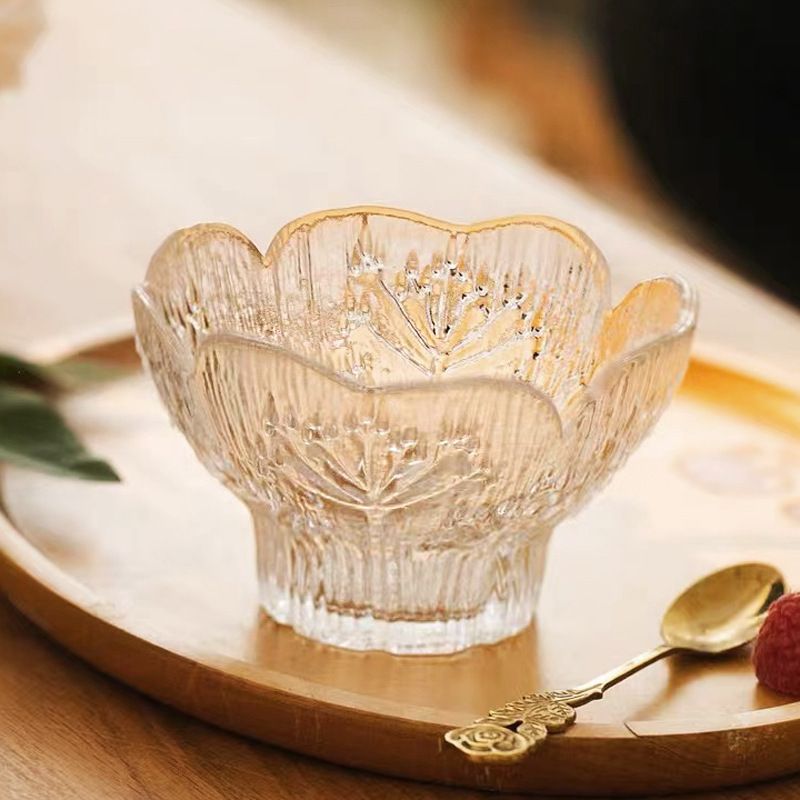 Bát Thủy Tinh Nổi Cánh Hoa