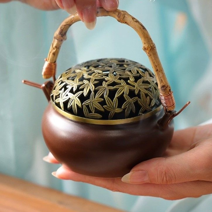 Lư Trầm Hương Gốm Lá Tre