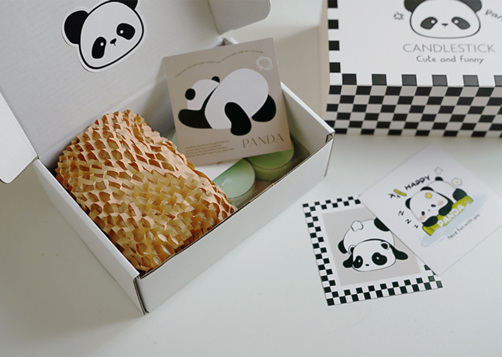 Set Nến Và Đế Nến Gấu Trúc