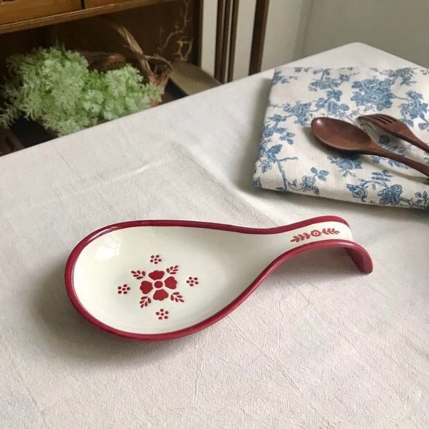 Thìa Sứ Bông Đỏ