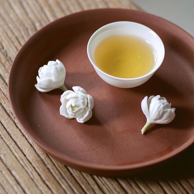 Hoa Nhài Đốt Trầm
