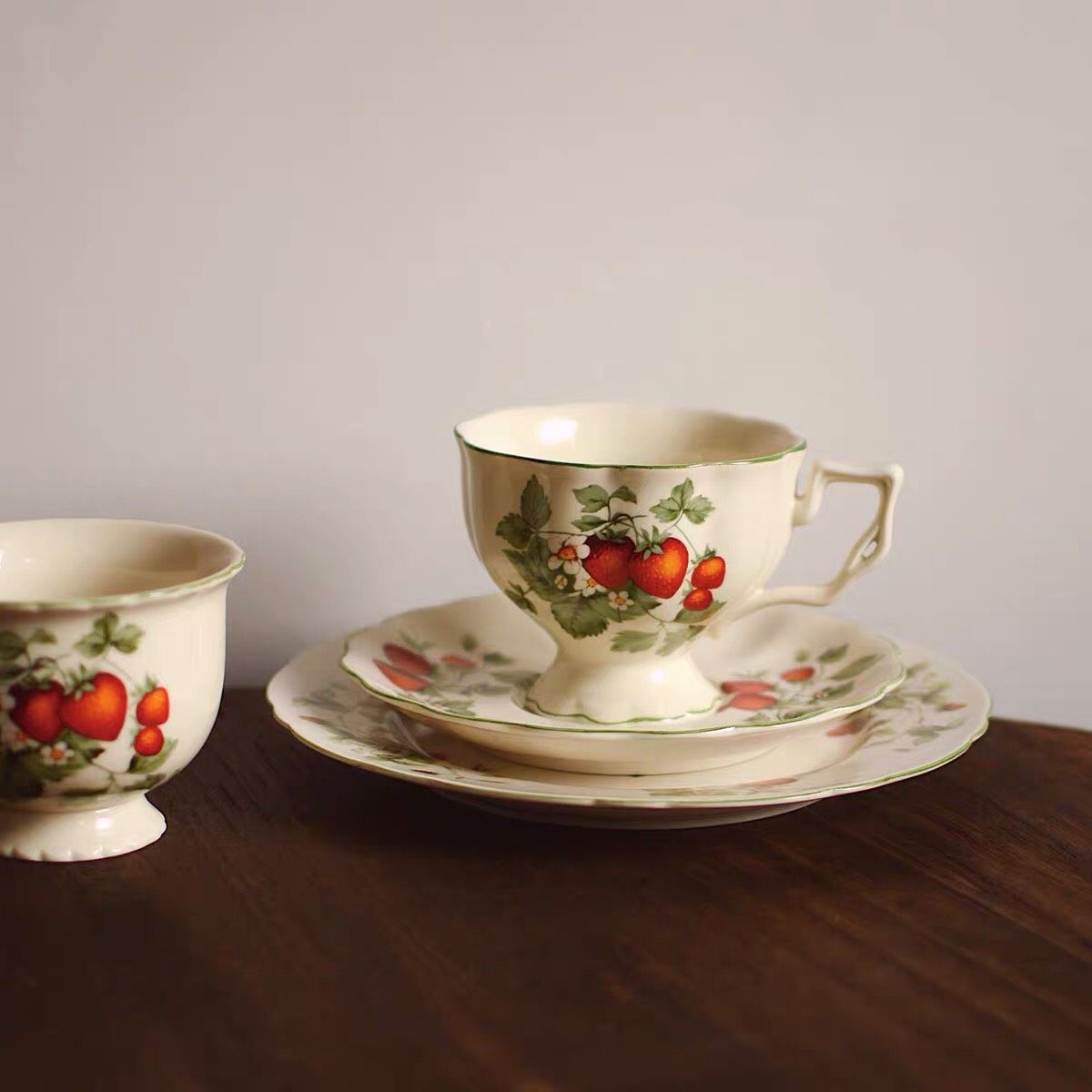 Set Tách Dâu Tây