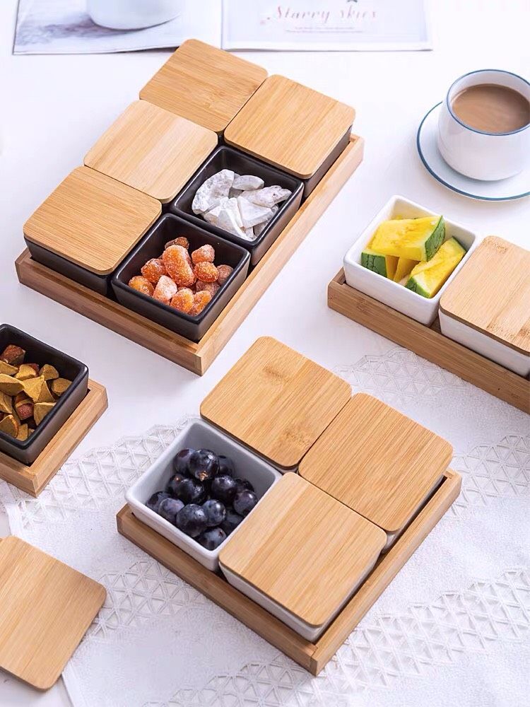 Khay Mứt Gốm Nắp Tre 6 Ngăn