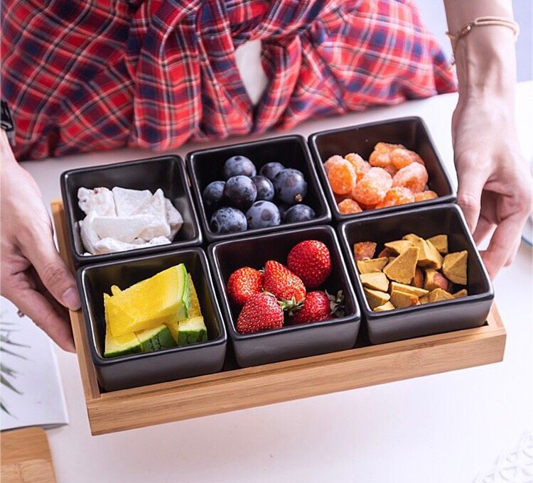 Khay Mứt Gốm Nắp Tre 6 Ngăn