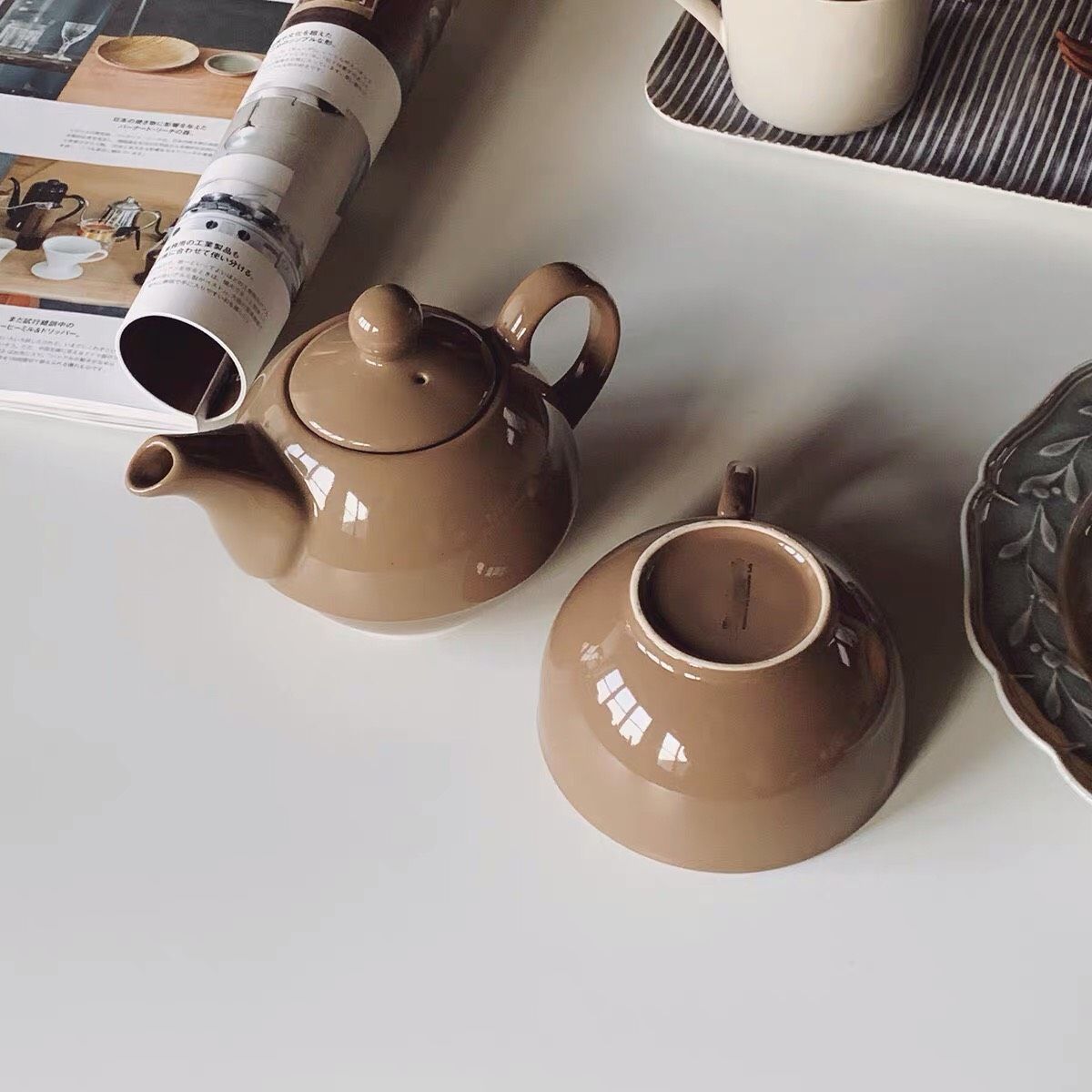 Set Ấm Nâu