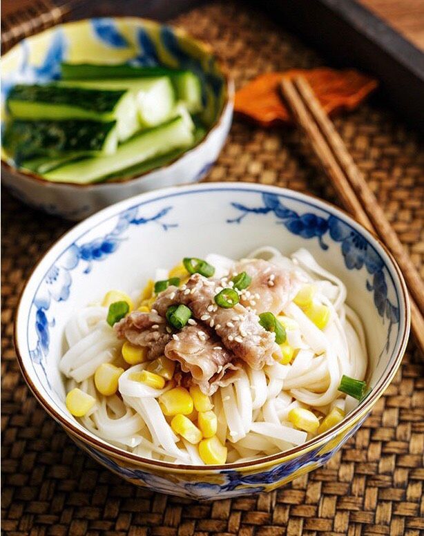 Bát, Đĩa Mẫu Đơn Vàng