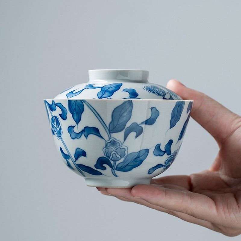 Tô Trà Vẽ Tay Xanh Lam