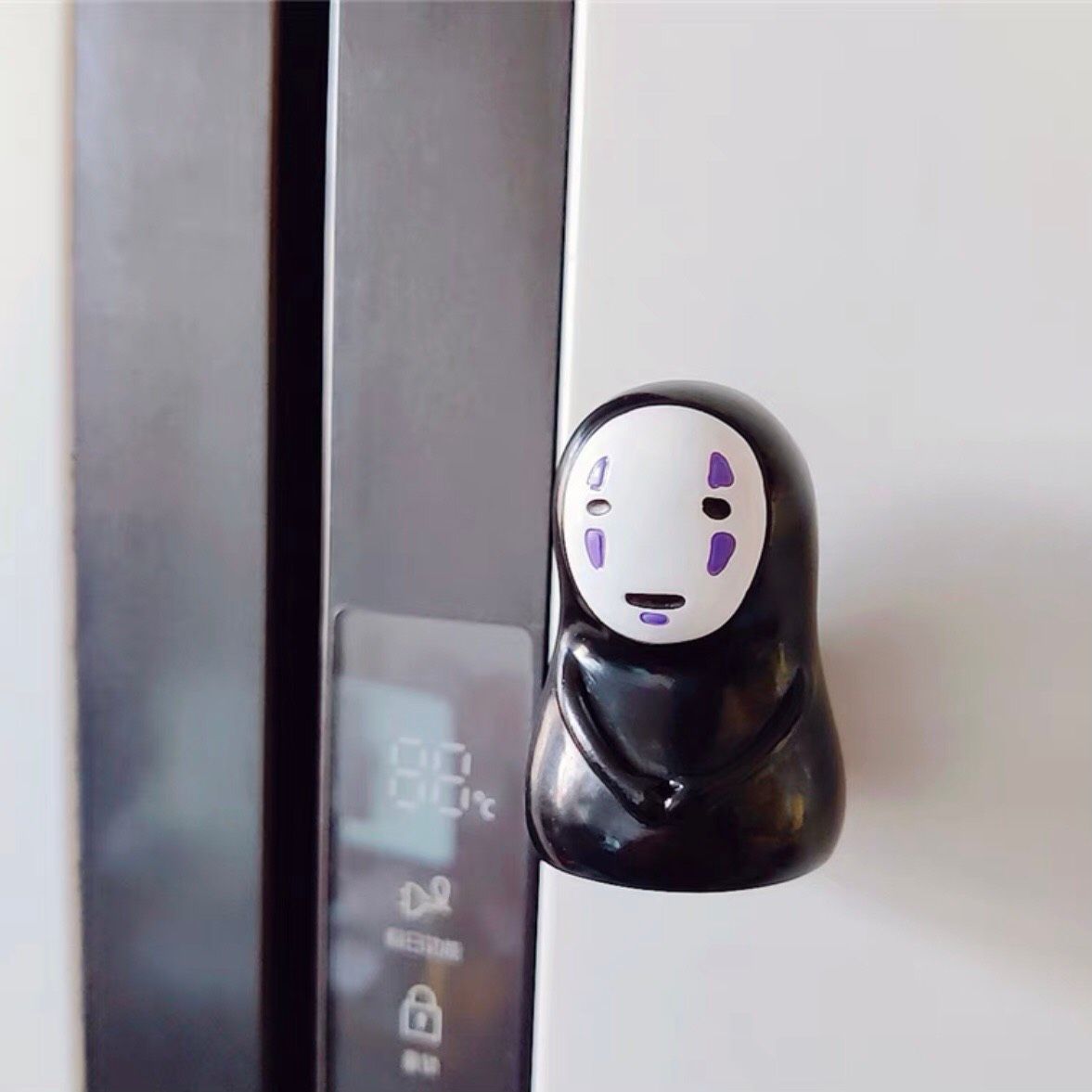 Dán Tủ Lạnh Vô Diện