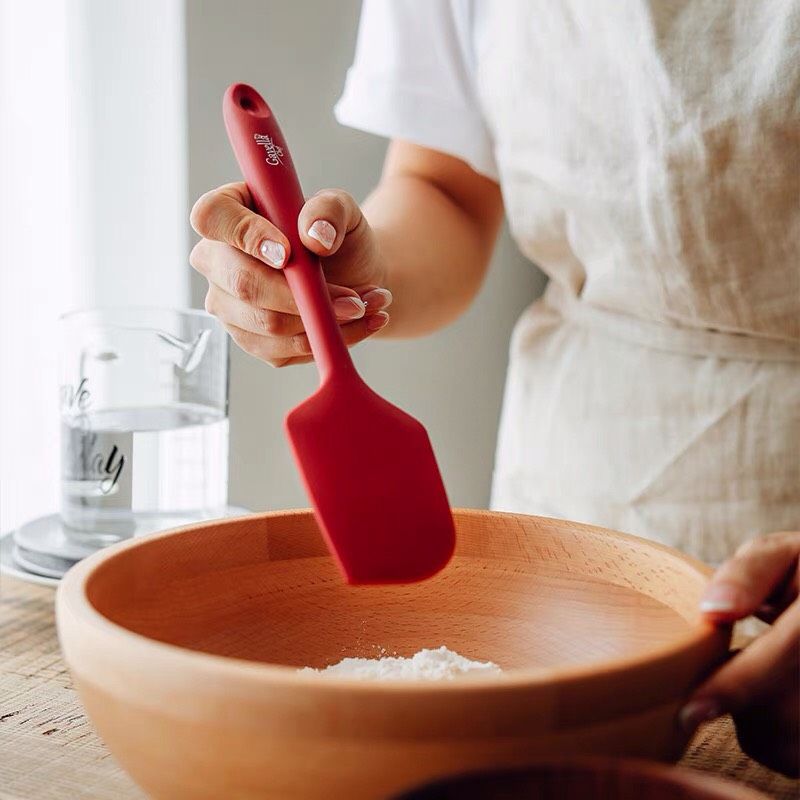 Spatula Đỏ