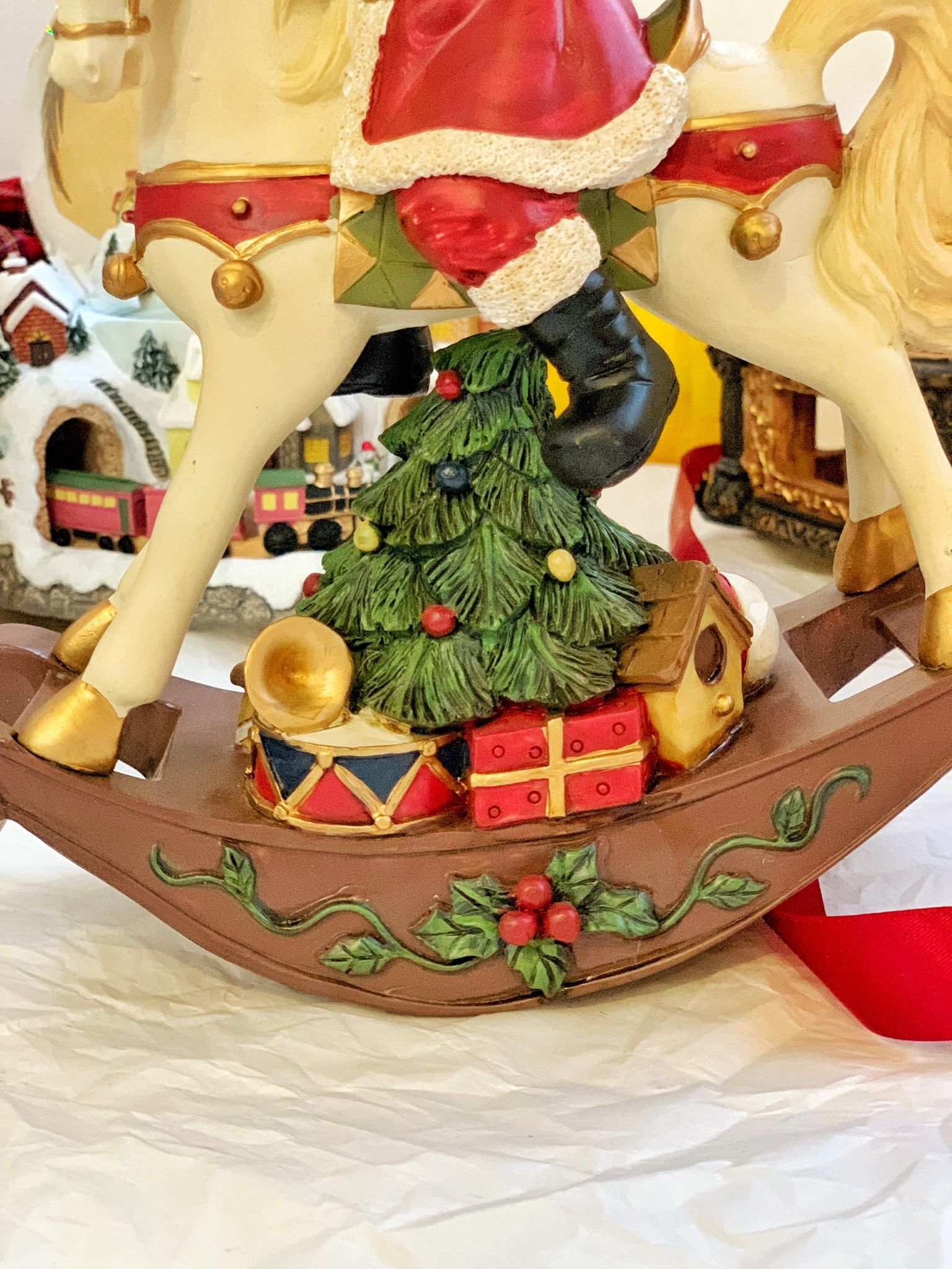 Hộp Nhạc Santa Cưỡi Ngựa