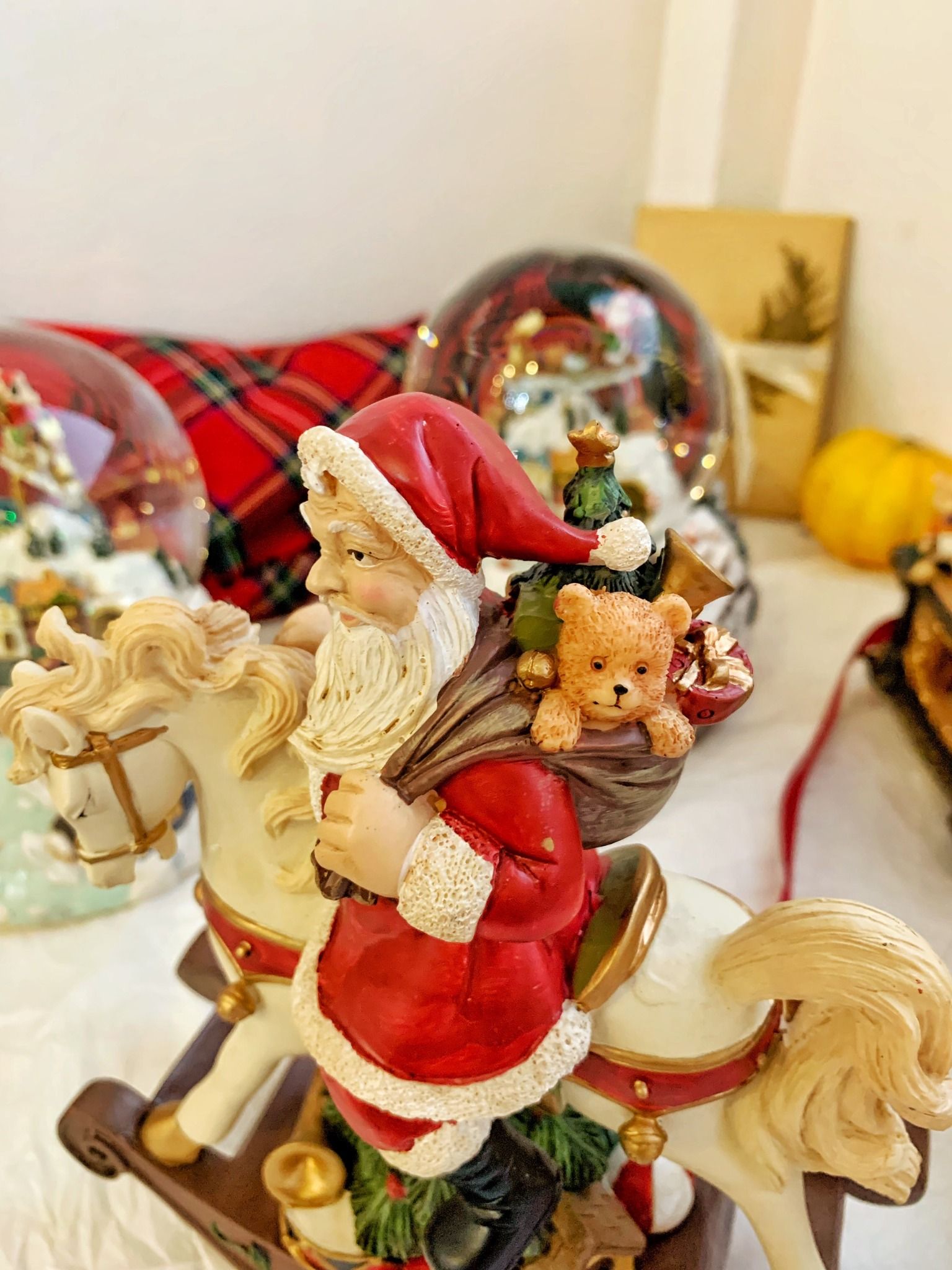 Hộp Nhạc Santa Cưỡi Ngựa