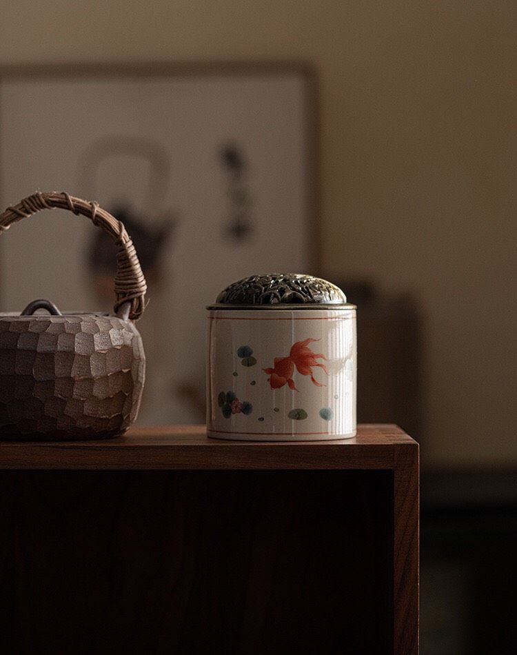 Lư Đốt Trầm Cá Vàng