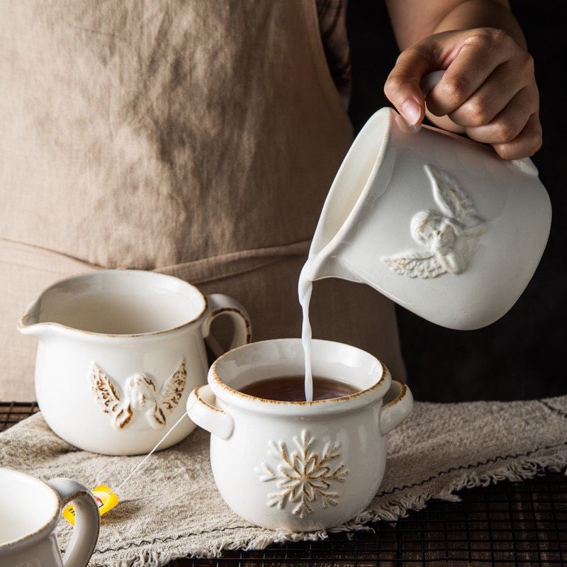 Bình Rót Thiên Thần, Hoa Tuyết