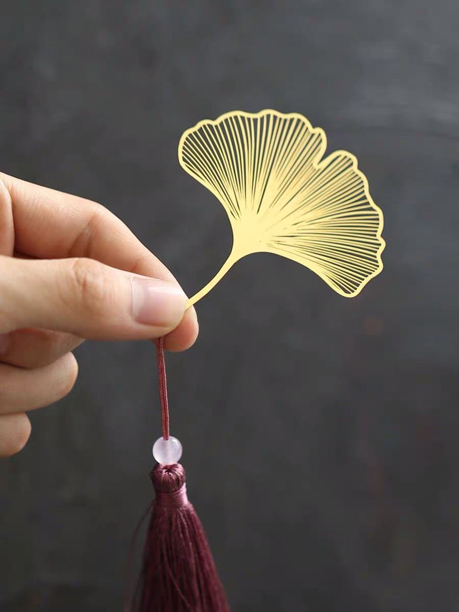 Bookmark Hoa Lá (Kèm Hộp)