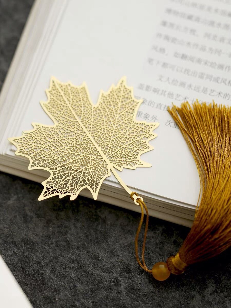 Bookmark Hoa Lá (Kèm Hộp)
