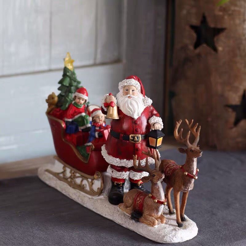 Tượng Santa Rung Chuông