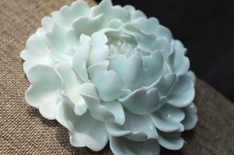 Mẫu Đơn Sứ Xanh Ngọc Đốt Trầm