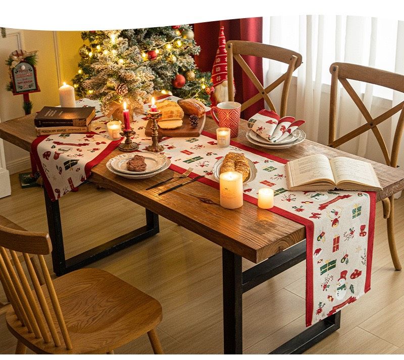 Khăn Trải Bàn Xmas Viền Đỏ